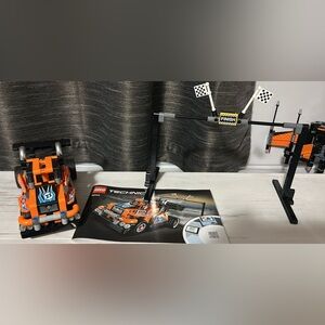 LEGO Technic Truck 42104